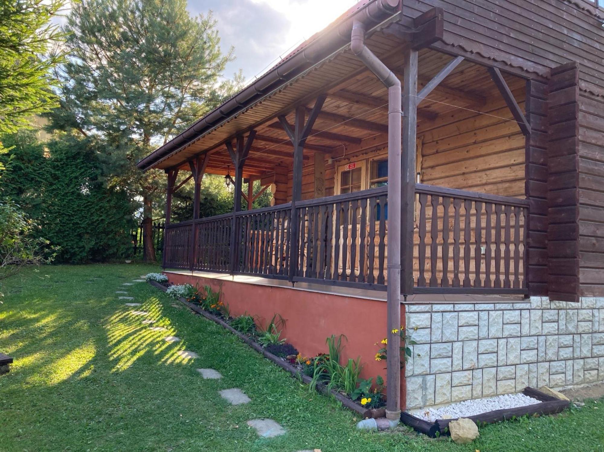 Urocza chata w bieszczadzkim Parku Krajobrazowym Bukowiec  Zewnętrze zdjęcie